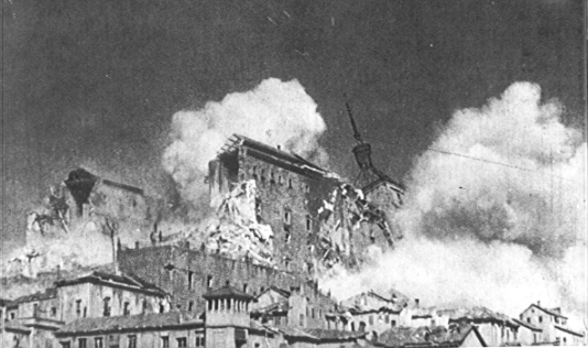 Explosión de la mina en el Alcázar de Toledo durante la Guerra Civil
