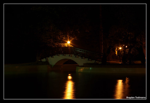 Parcul Mihai Eminescu la miez de noapte