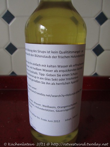 Etikett Holunderblütensirup mit Weißwein