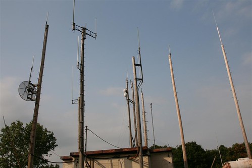 Active antennas at the top of Clausland Mountain
