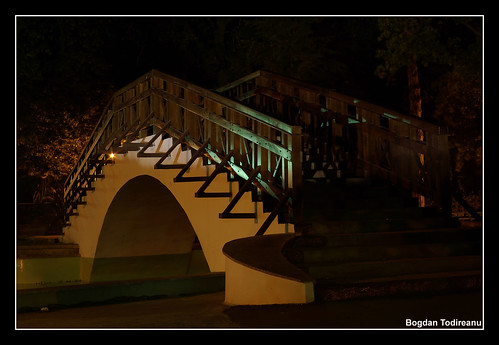 Parcul Mihai Eminescu la miez de noapte