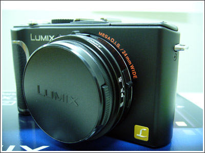 LUMIX DMC-LX3正面