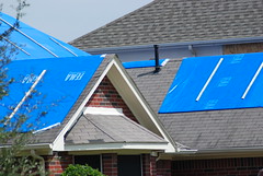Anglų lietuvių žodynas. Žodis hurricane roof reiškia uraganas stogo lietuviškai.