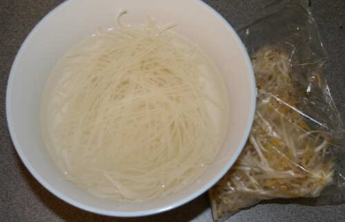 Soak noodles in cold water for 1 hour.
