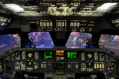 cockpit navette spatiale