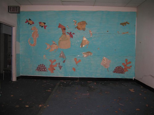 Underwater themed mural