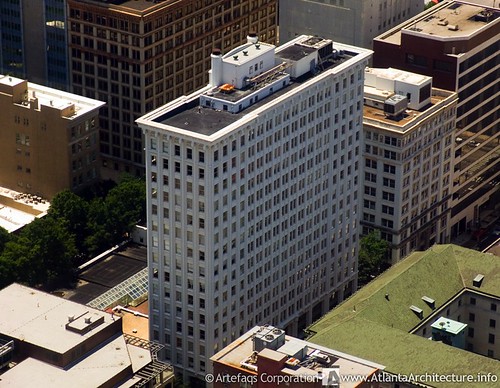 How many Historic Skyscrapers does your city have? (house, renewal ...