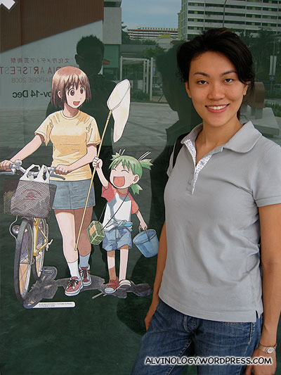 Rachel posing beside one of our favourite manga character, Yotsuba