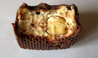 Nestle Nuts Candy Bar
