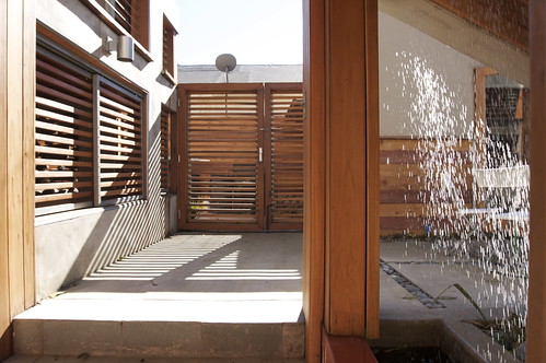Frozen Motion — Rain Window,modern,house,design