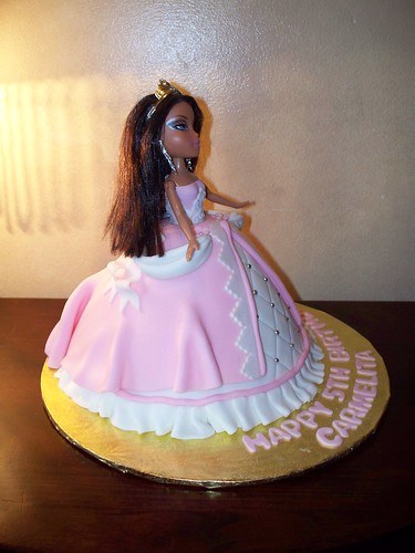 Bratz doll cake