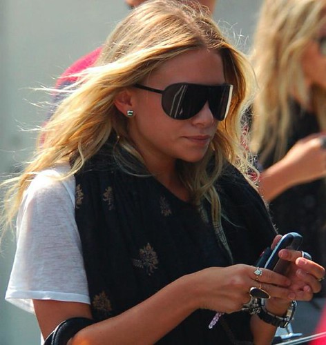 Mary-Kate Ashley Olsen Style - Fashion Dont's