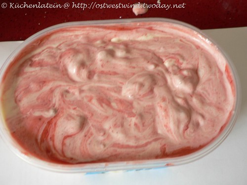 Strawberry Cheesecake Ice Cream 002