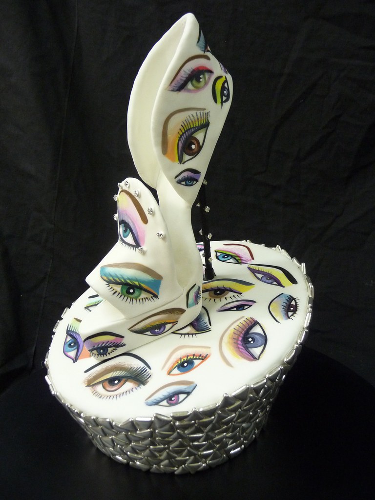 Eye Madhatter cake march  09 011