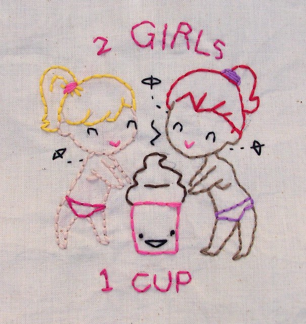 2 giris 1 cup. 2 Гёрл 1 кап. 2 Girls 1 Cup. 2 Девушки 1 чашка.