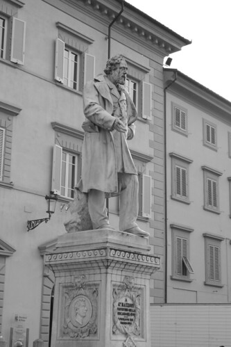 Statua Giuseppe Mazzoni