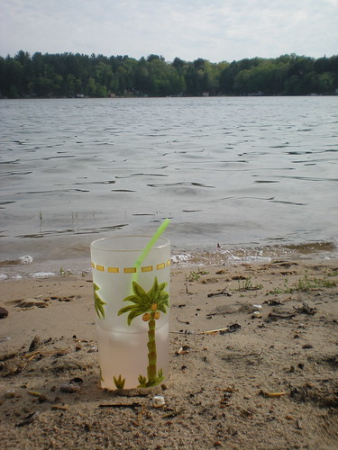 Cocktail on the beach, Pearl Lake