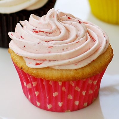 Vanilla Strawberry Cupcakes