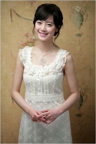 Koo Hye Sun as Geum Jan Di