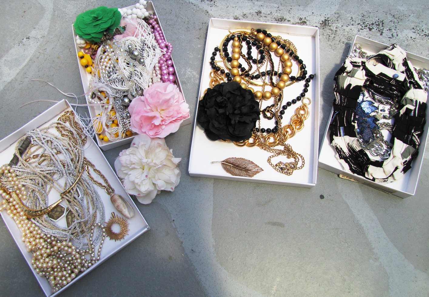 costume-jewelry-accessories-necklaces