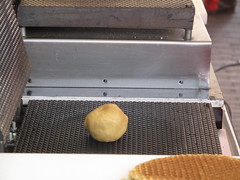 Ball on griddle