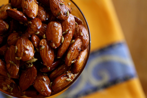 Sweet and Spicy Baked Almonds