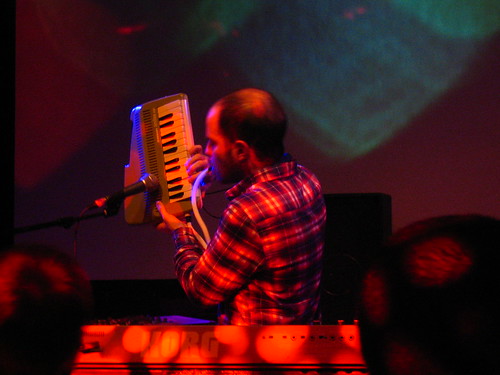 Max Tundra @ Cargo, London / rave with a mouth keyboard
