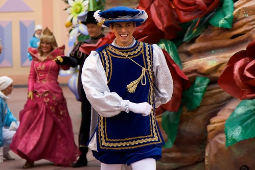 travel vacation france canon europe character parades disney parade characters fr disneylandparis 30d dlp disneylandresortparis disneycharacters canon30d canoneos30d parcdisneyland disneyparades onceuponadream onceuponadreamparade marnelavallée disneysonceuponadreamparade snowprince jonfiedler