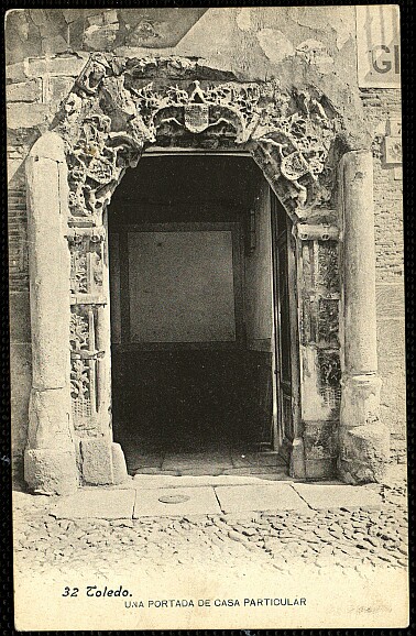 Fachada del Palacio de los Señores de Peromoro en su primitivo emplazamiento en la Calle del Instituto.Foto Lacoste hacia 1903