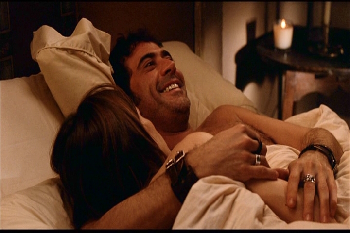 Jeffrey Dean Morgan shirtless pictures in movie PS i love you.