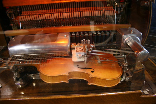 Violin Machine