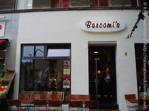 Frühstück in Barcomi's Kaffeerösterei 002