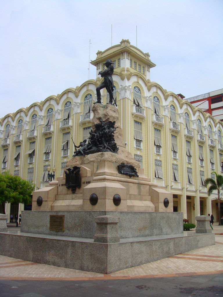 Resultado de imagen para Hotel CrillÃ³n guayaquil