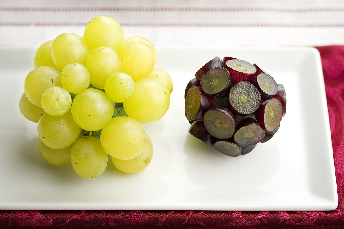 Biznaga de uvas rojas y blancas