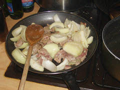 Greek Lamb, Onion and Butter Bean Stew - Frying Tonight (flickr)