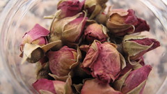 Dried rose buds