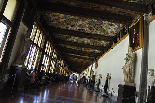 illegal Uffizi interior shot