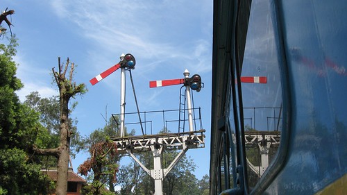 Signal, Conoor station