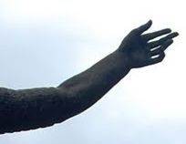 La Respuesta al juego del viernes es la Estatua de Don Pelayo en Covadonga, Asturias