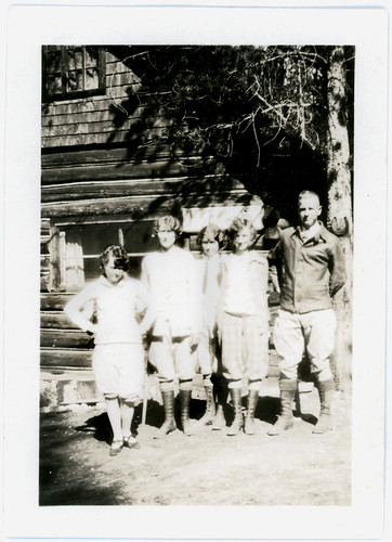 Mary Lou and group Grand Lake Cottage summer 1926