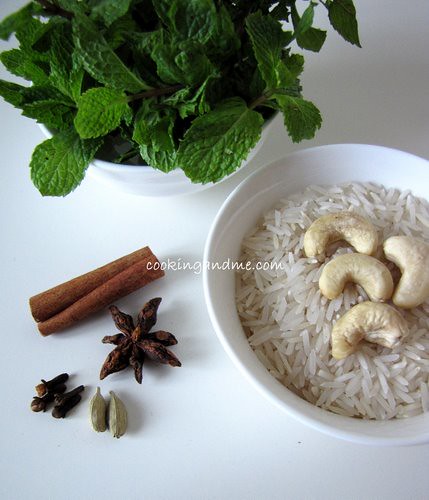Pudina Pulao - Mint Rice Recipe - Pudina Rice Recipe