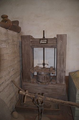 Although Mission Capistrano was the first Mission to produce wine and olives, San Antonio was right behind them. Surprisingly, this olive press from the 1700s isnt much different form the first wine press Andy and I used at Two Terrier Vineyards.