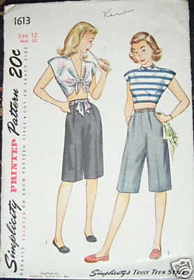 Vintage sewing pattern: 1960s shorts and top set