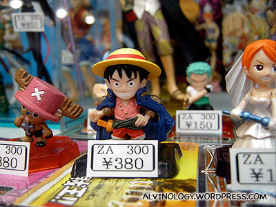 One Piece figurines