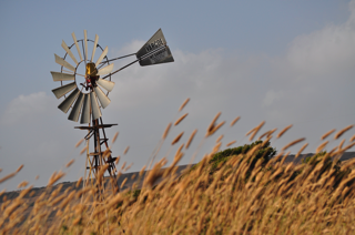 Windmill -- Nikon D5000 official sample photo