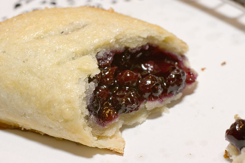 blueberry hand pie