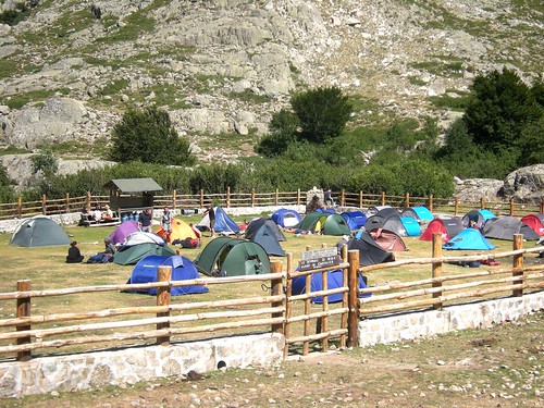 Arrivée à la bergerie de l'Onda : l'oflag des tentes à la bergerie