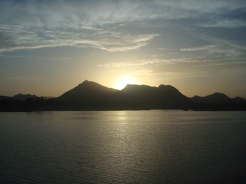 Serenity during Sunset, Fateh Sagar Lake, Udaipur
