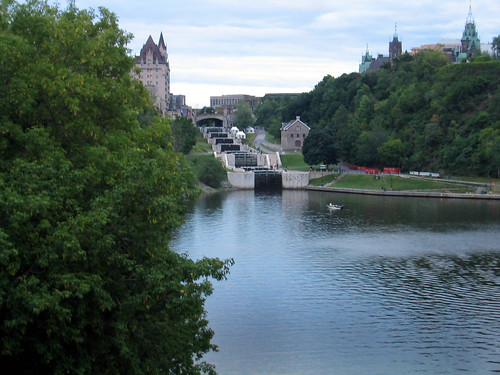 Ottawa 03 • <a style="font-size:0.8em;" href="http://www.flickr.com/photos/30735181@N00/3464526292/" target="_blank">View on Flickr</a>