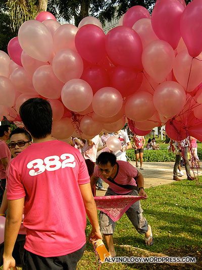 More balloons in different shades of pink